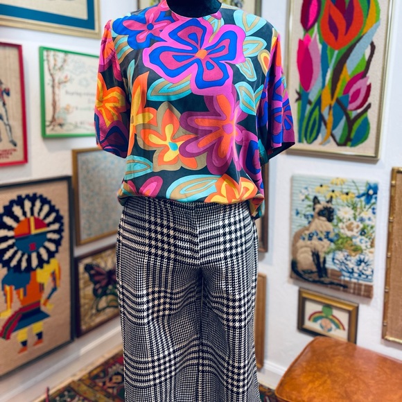 Vintage (?) Silk Floral Boho Colorful Short Sleeve Top Anthro Marimekko Style - Picture 10 of 10